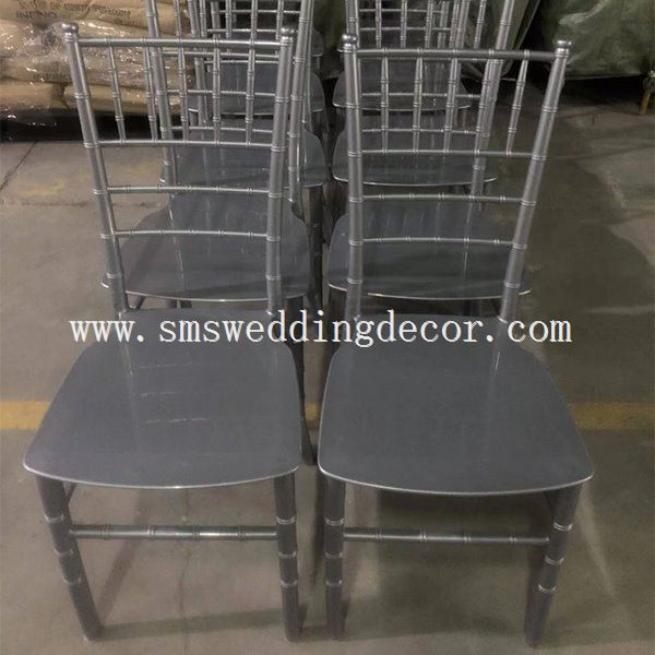 grey plastic outdoor chairs