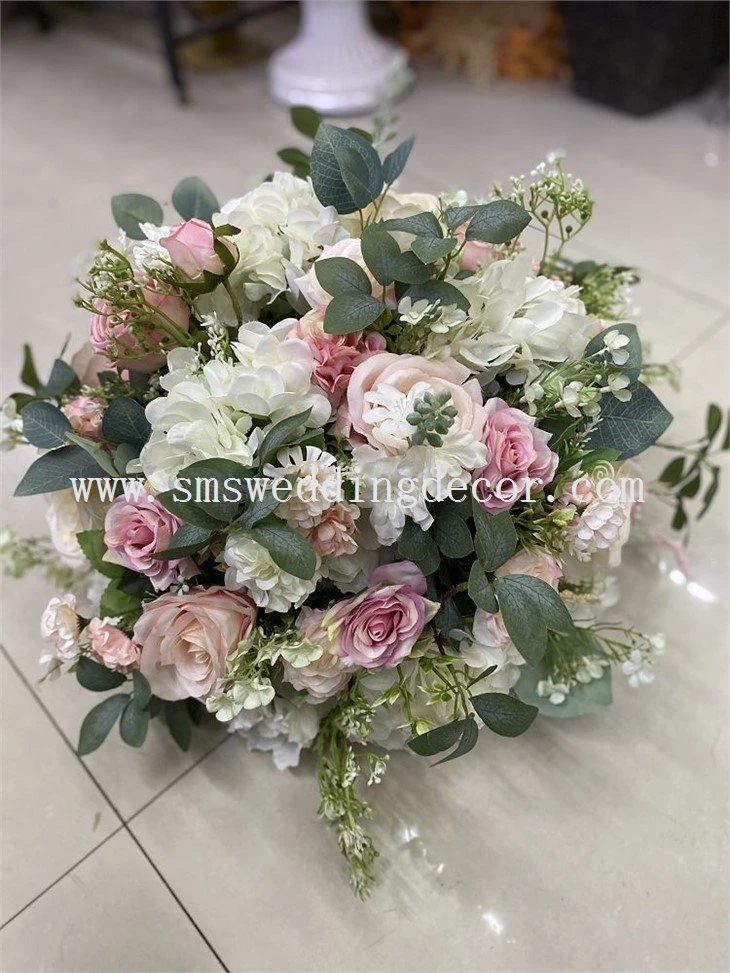 white and pink roses centerpieces(001)