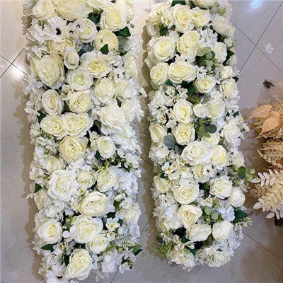 فلورل ٹیبل رنر کے انتظامات