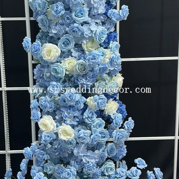 blue and white flower arrangements for weddings