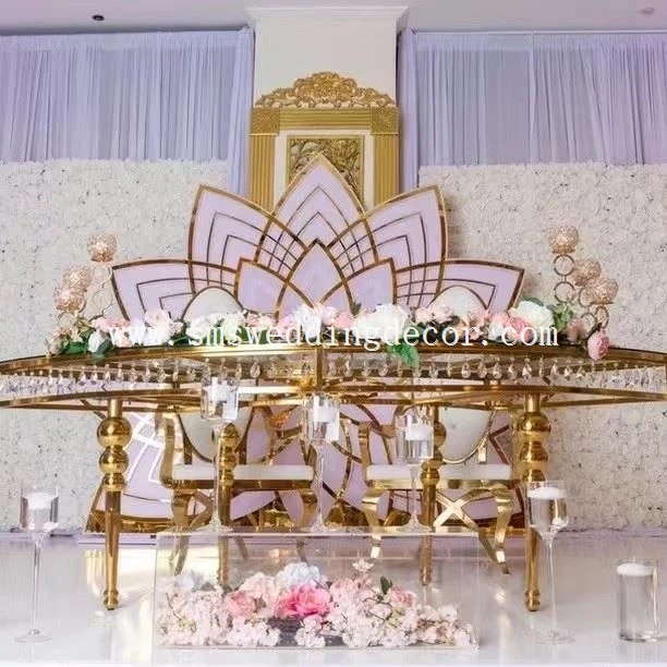 36 round sweetheart table