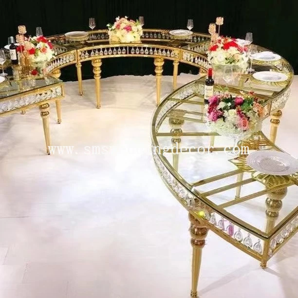 round sweetheart table